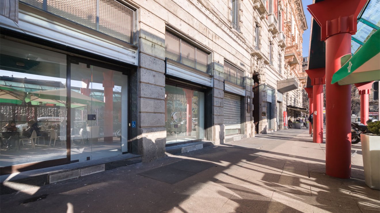 Acquistare Immobili Commerciali all'Asta a Milano: Vantaggi e Svantaggi da Considerare