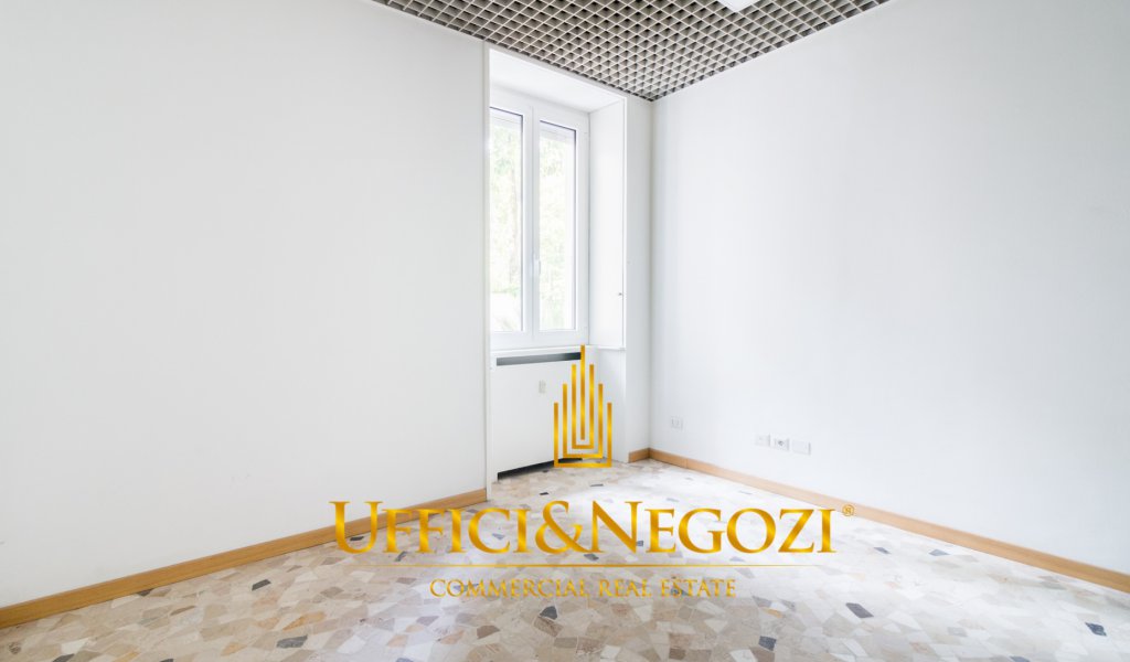 Rent Office Milan - Office for rent in via Carlo Freguglia Locality 