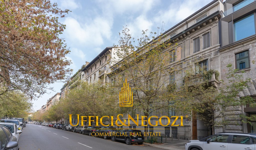 Sale Office Milan - OFFICE FOR SALE IN VIA LONDONIO Locality 
