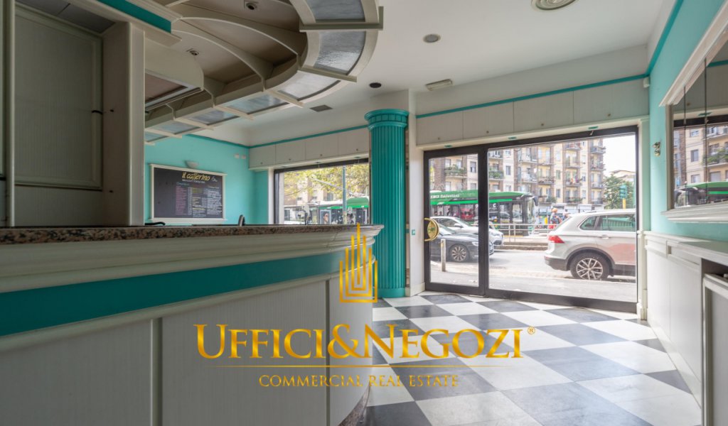 Sale Retail Milan - Shop for sale with two windows in Viale Murillo Locality 