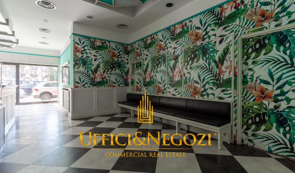 Sale Retail Milan - Shop for sale with two windows in Viale Murillo Locality 