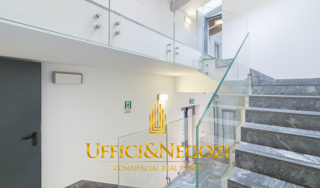 Rent Office Milan - Office for rent Corso Italia Locality 
