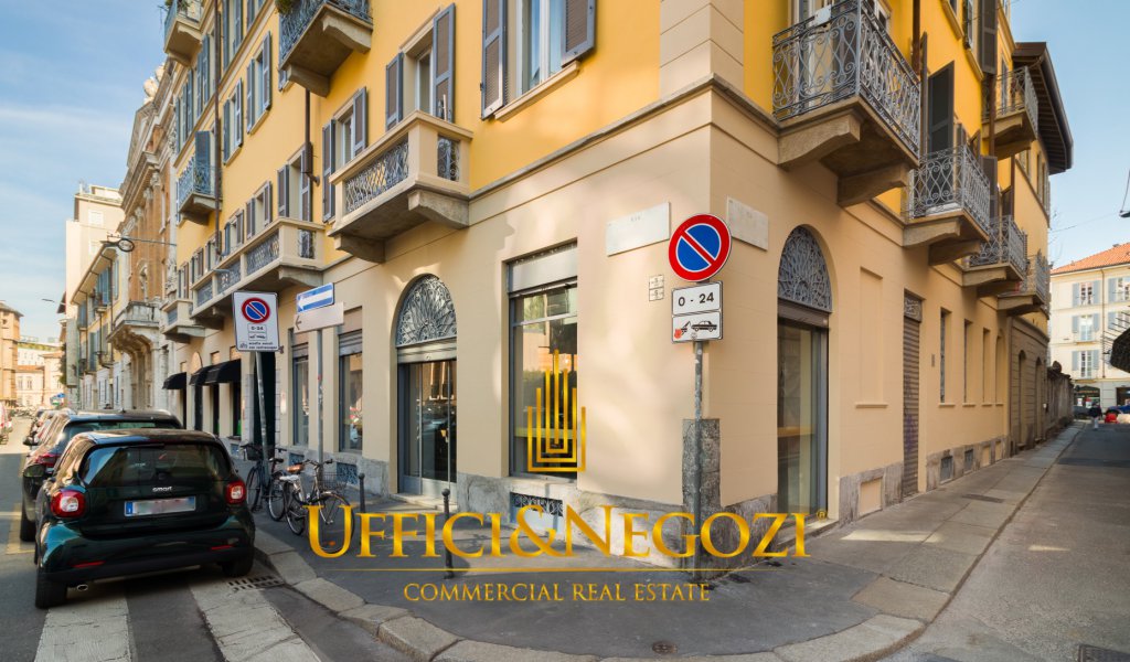 Rent Office Milan - nice office / showroom in Magenta area Locality 