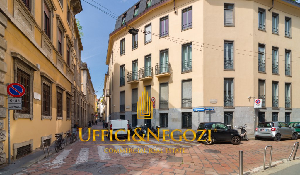 Affitto Ufficio Milano - Ufficio in affitto in via dei Piatti Località Vetra, Missori 