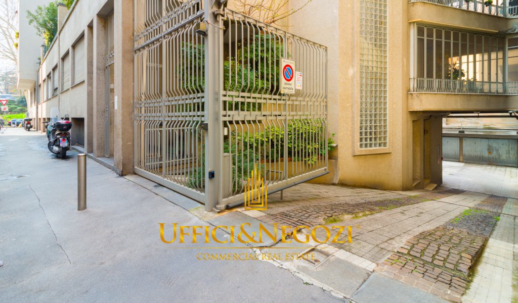 Sale Laboratory Milan - Laboratory for sale in Piazza Oberdan Locality 