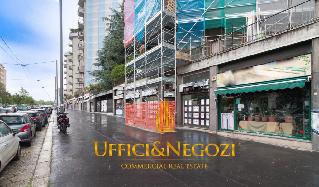 Vendita Negozio Milano - Negozio in vendita in Corso Lodi Località Porta Romana, Montenero, Lodi 
