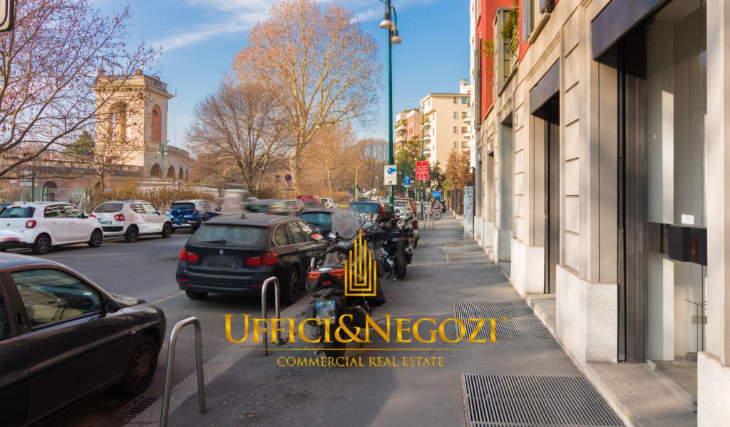 Vendita Negozio Milano - negozio in vendita in viale Elvezia Località Arco della Pace, Arena, Pagano