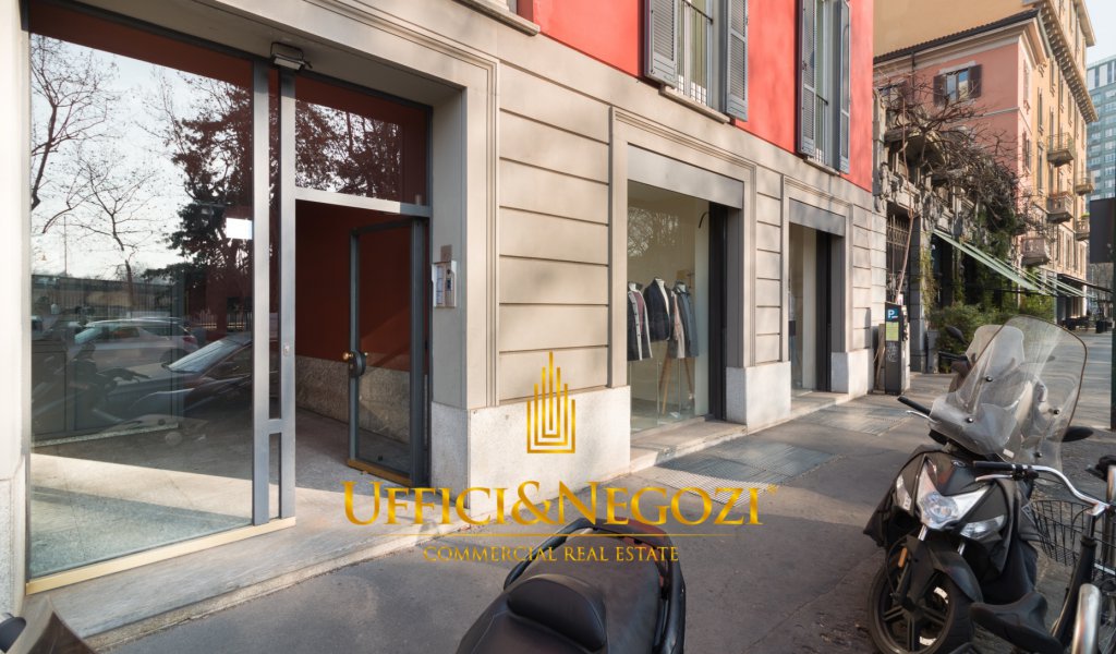 Vendita Negozio Milano - negozio in vendita in viale Elvezia Località Arco della Pace, Arena, Pagano
