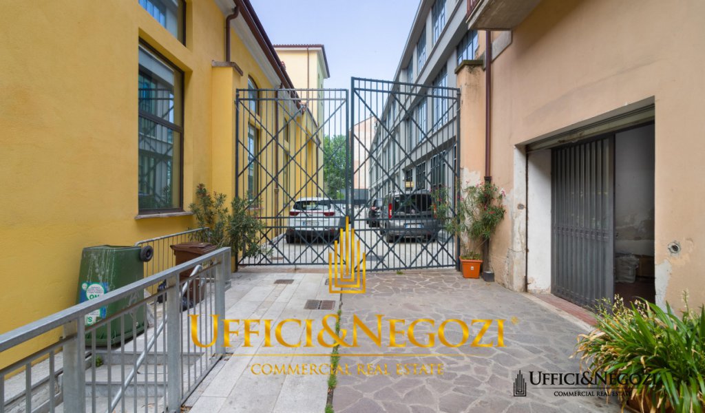 Rent Laboratory Milan - Laboratory for rent in Via Bramante Locality 