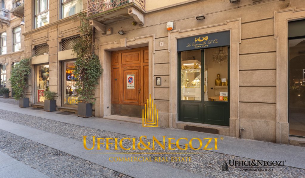 Rent Retail Milan - shop for rent in Via Fiori Chiari Locality 