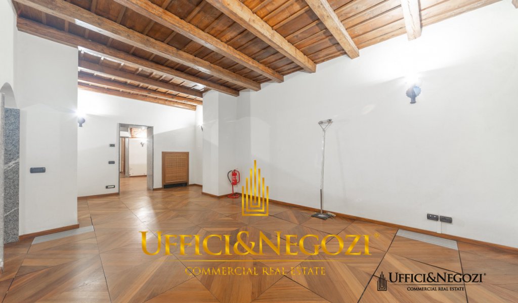 Rent Retail Milan - Temporary in the heart of Brera Locality 