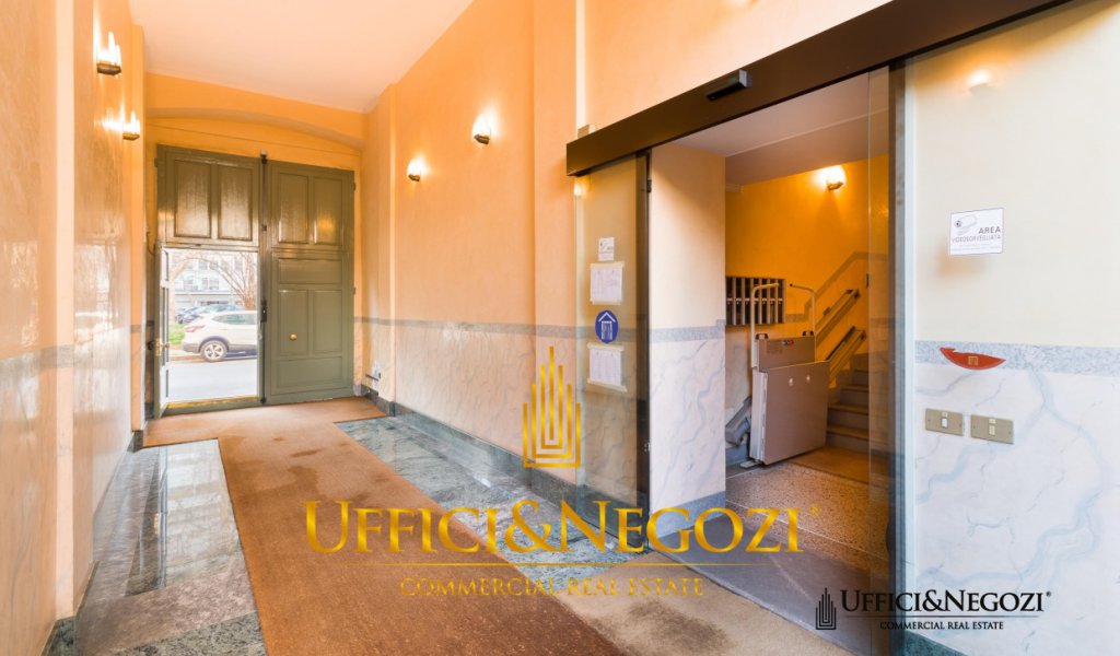 Rent Office Milan - Office for rent in Corso Sempione Locality 
