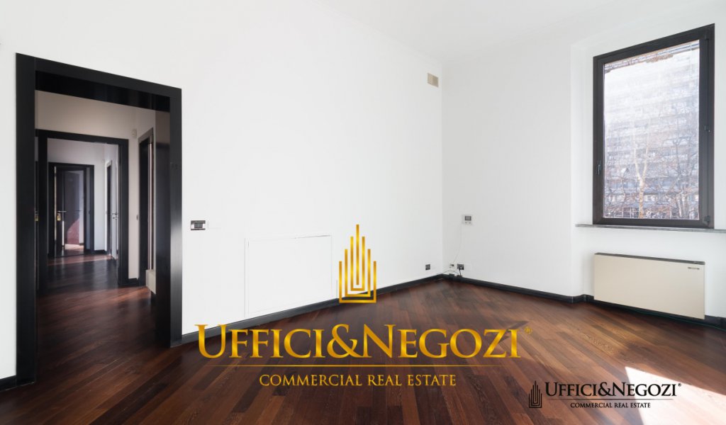 Rent Office Milan - Office for rent in Corso Sempione Locality 