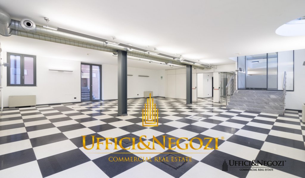 Affitto Ufficio Milano - Ufficio - Show room indipendente Località Centro Storico