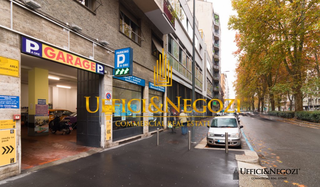 Sale Shed / Land Milan - Garage for Sale in Viale Piceno Locality 