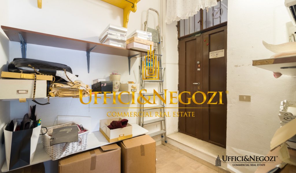 Sale Retail Milan - Shop for sale in via della Commenda Locality 