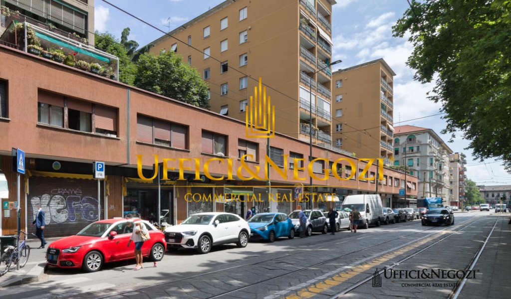 Sale Retail Milan - Shop for Sale in Piazza Martini Locality 