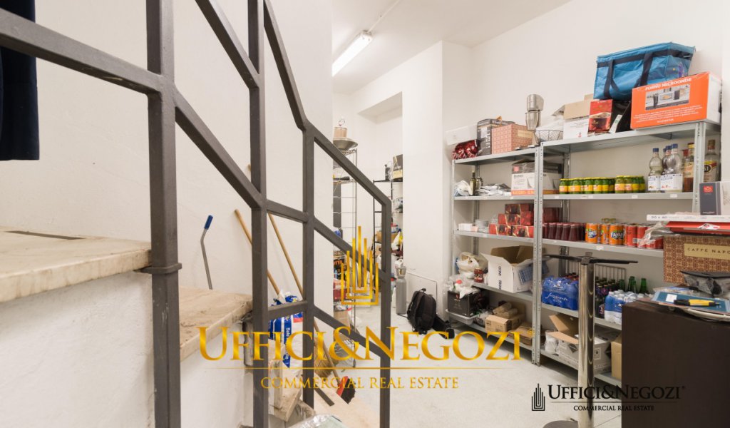 Vendita Negozio Milano - negozio in vendita a reddito Località Carrobbio, Sant'Ambrogio