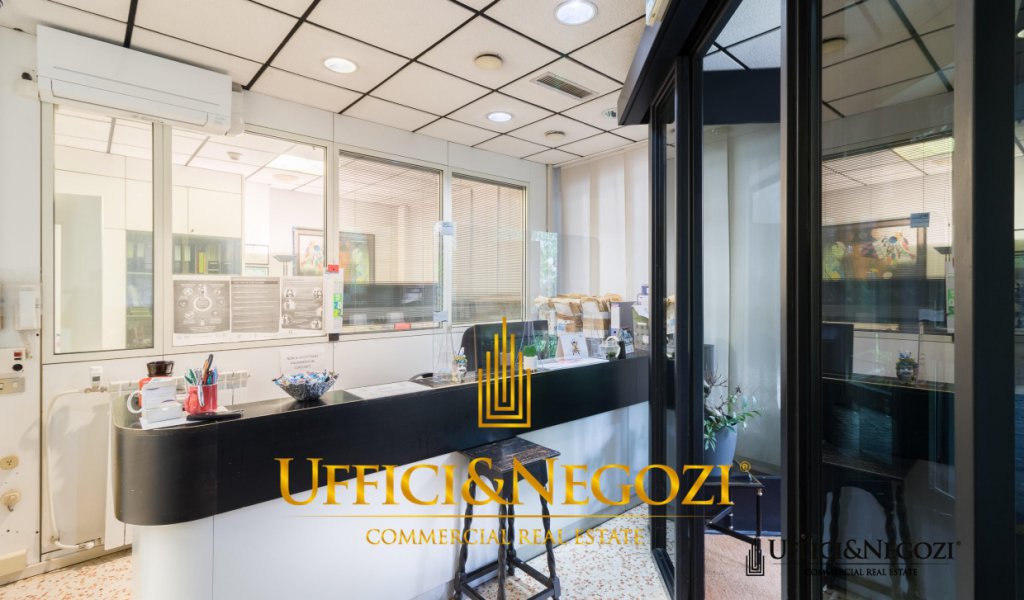 Sale Office Milan - Shop for sale in Viale Monza Locality 